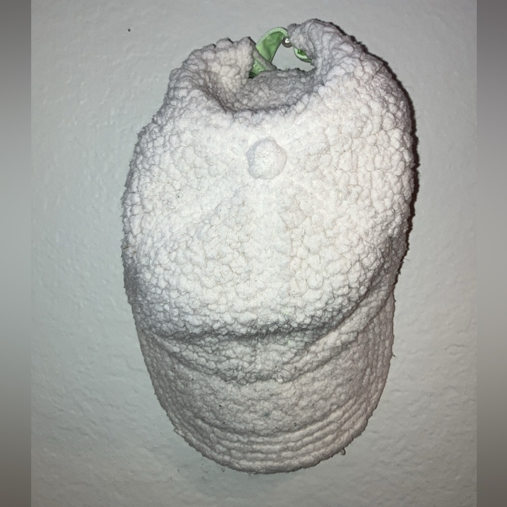 Aerie Cozy White Sherpa Hat